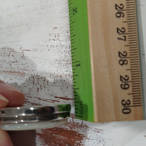 Round MOP Sterling Silver Pendant - Picture 4 of 10